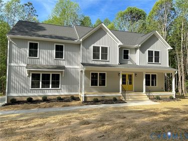 8813 River Road , South Chesterfield, VA 23803