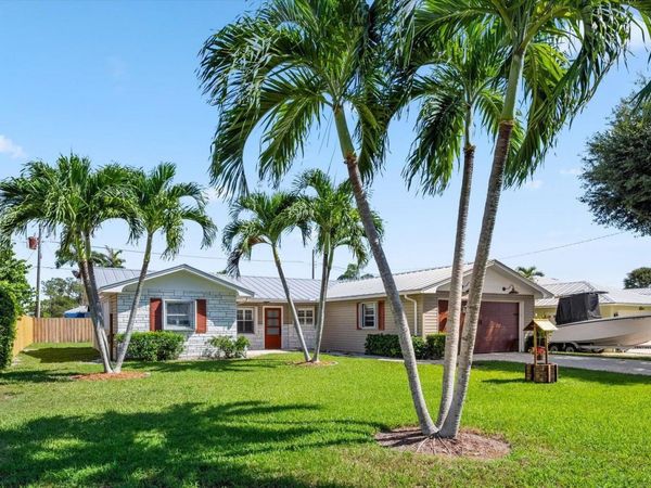 8053 SE Carlton Street, Hobe Sound, FL 33455