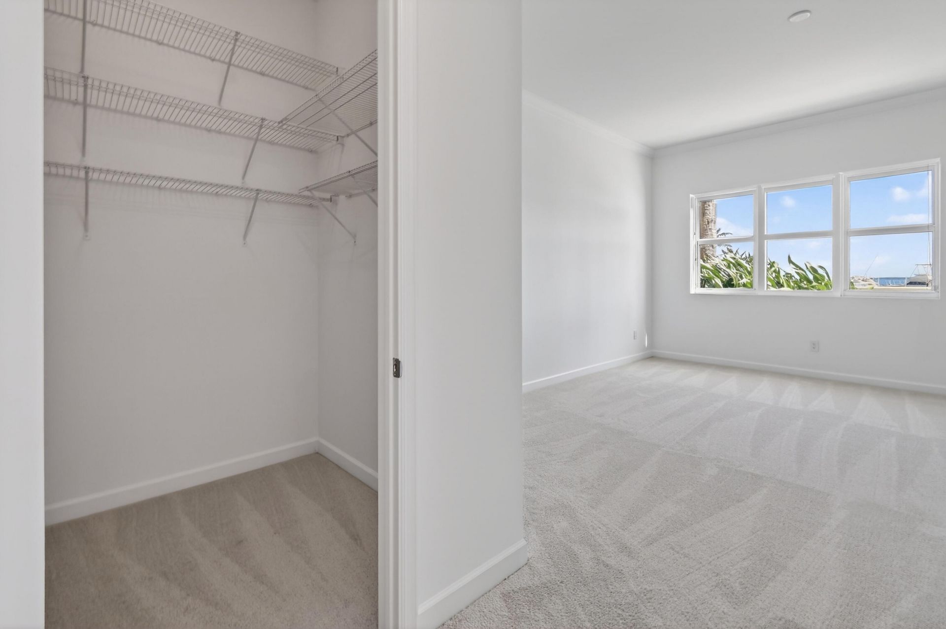 2650 Lake Shore Drive, Unit 106, Riviera Beach, FL 33404 Photo