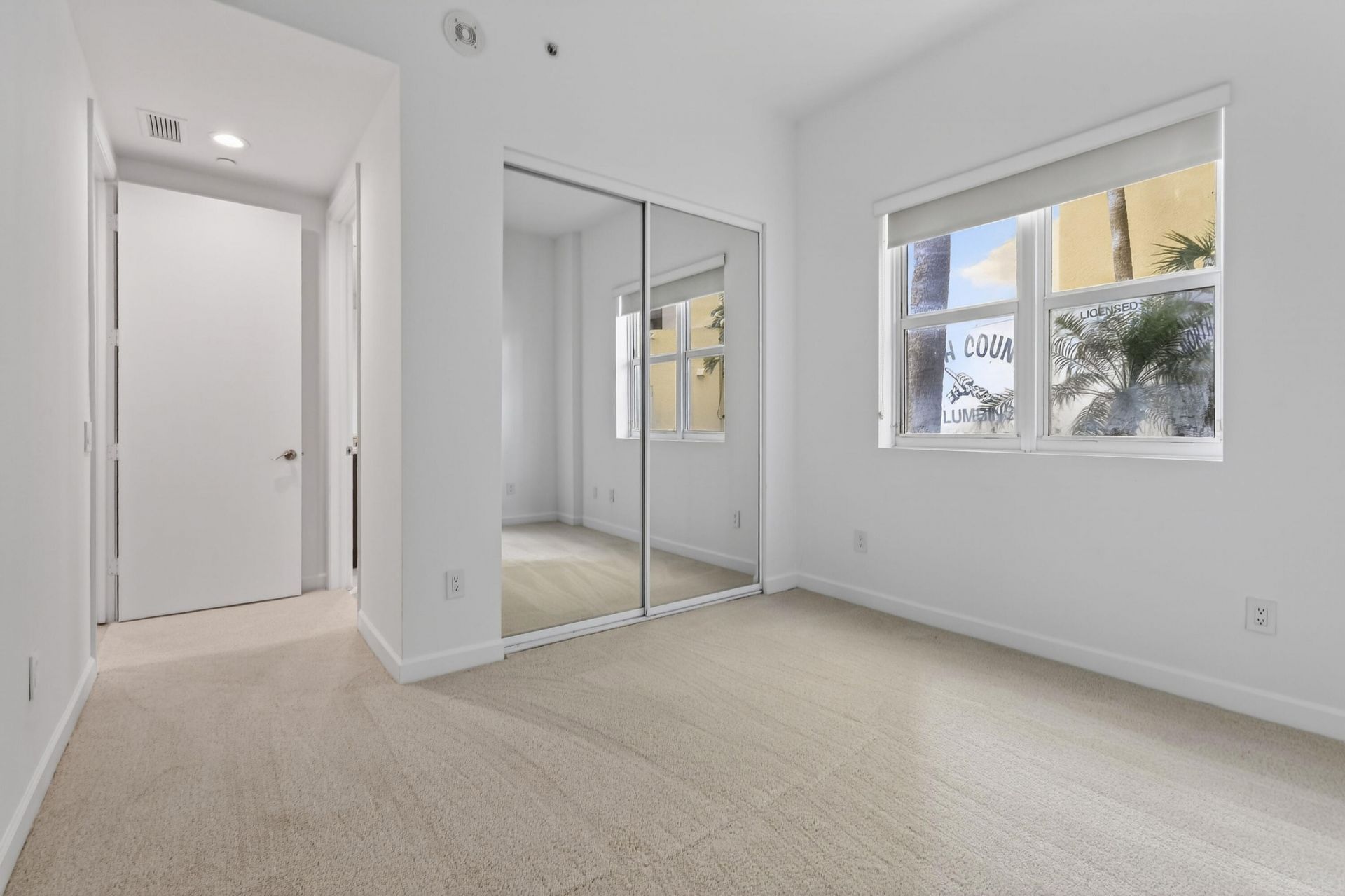 2650 Lake Shore Drive, Unit 106, Riviera Beach, FL 33404 Photo