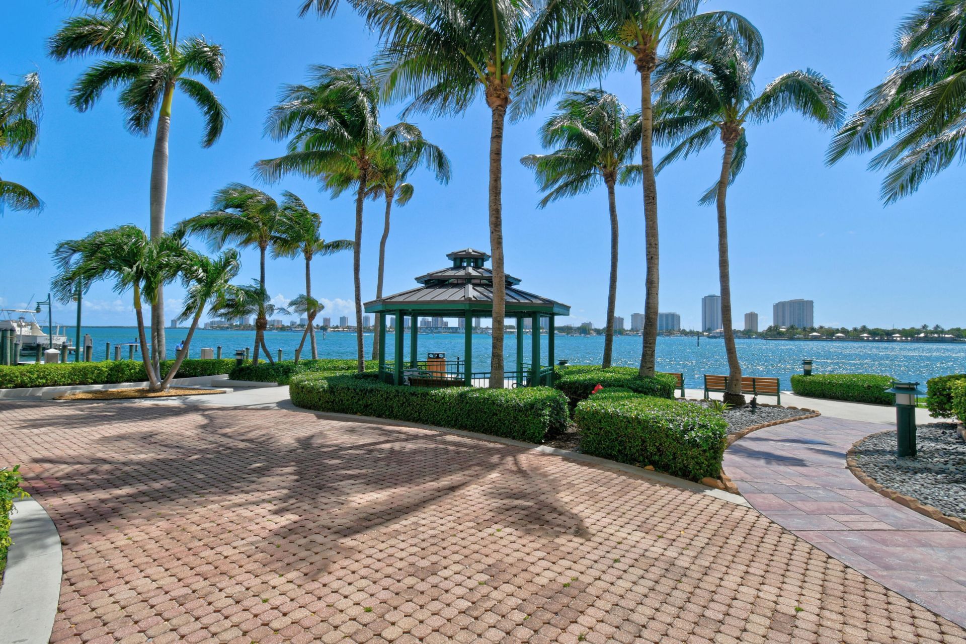 2650 Lake Shore Drive, Unit 106, Riviera Beach, FL 33404 Photo