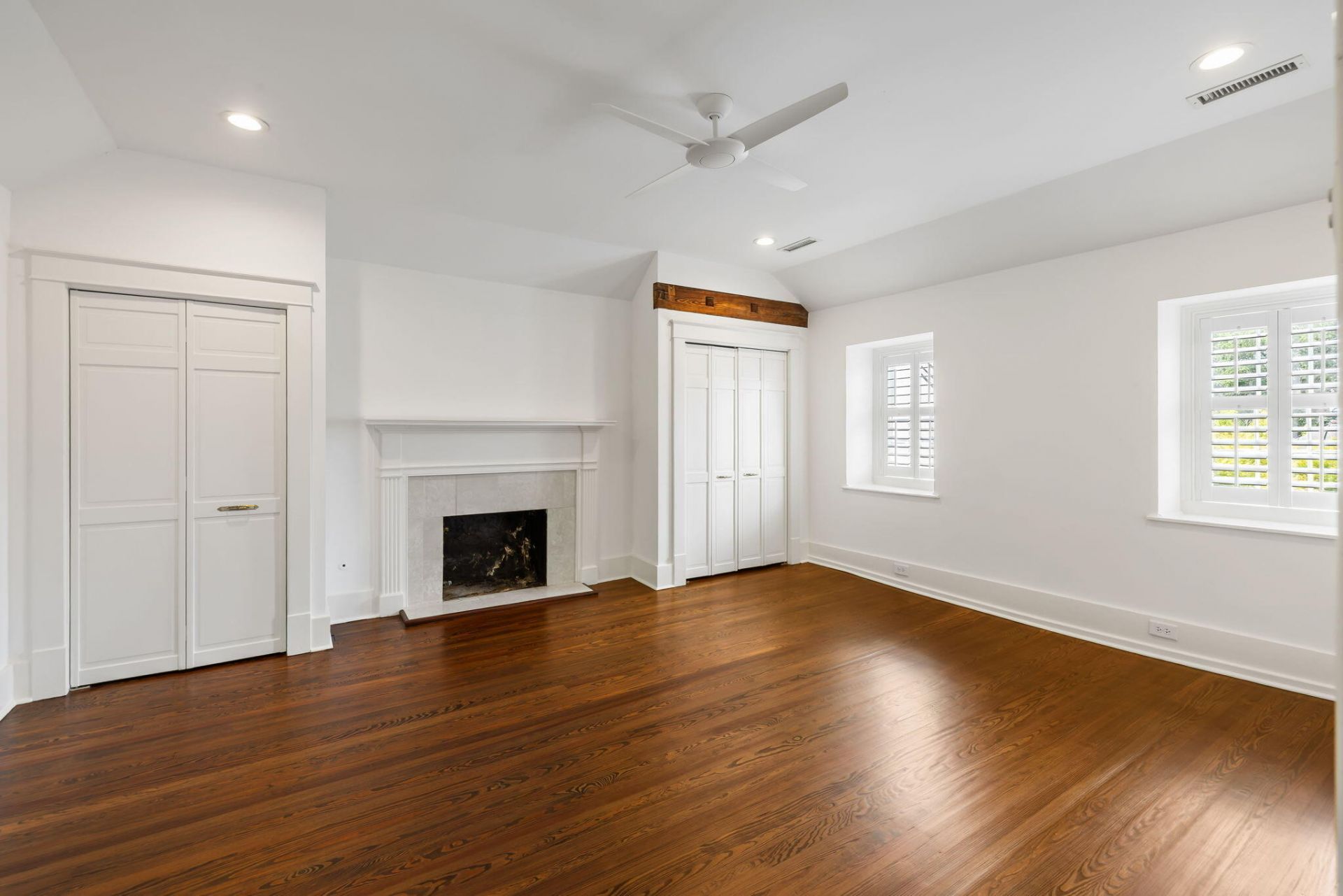 8 & 8 1/2 Elliott St. Photo 11