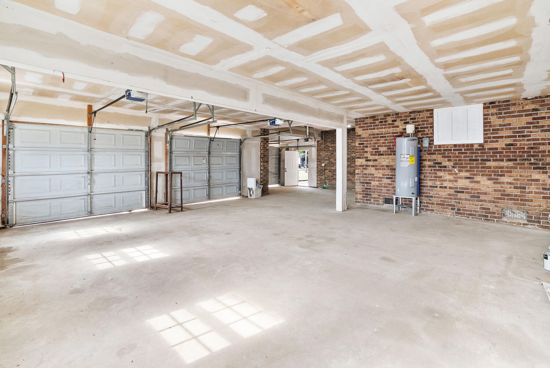 838 Ranch Hill Lane Photo 28