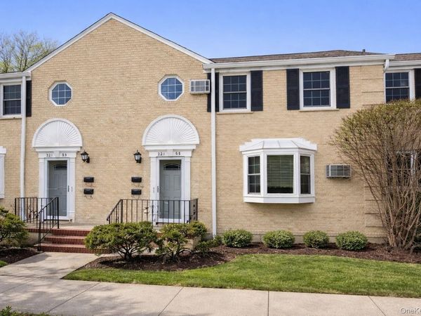 22105 67th Avenue , Unit 1A, Oakland Gardens, NY 11364