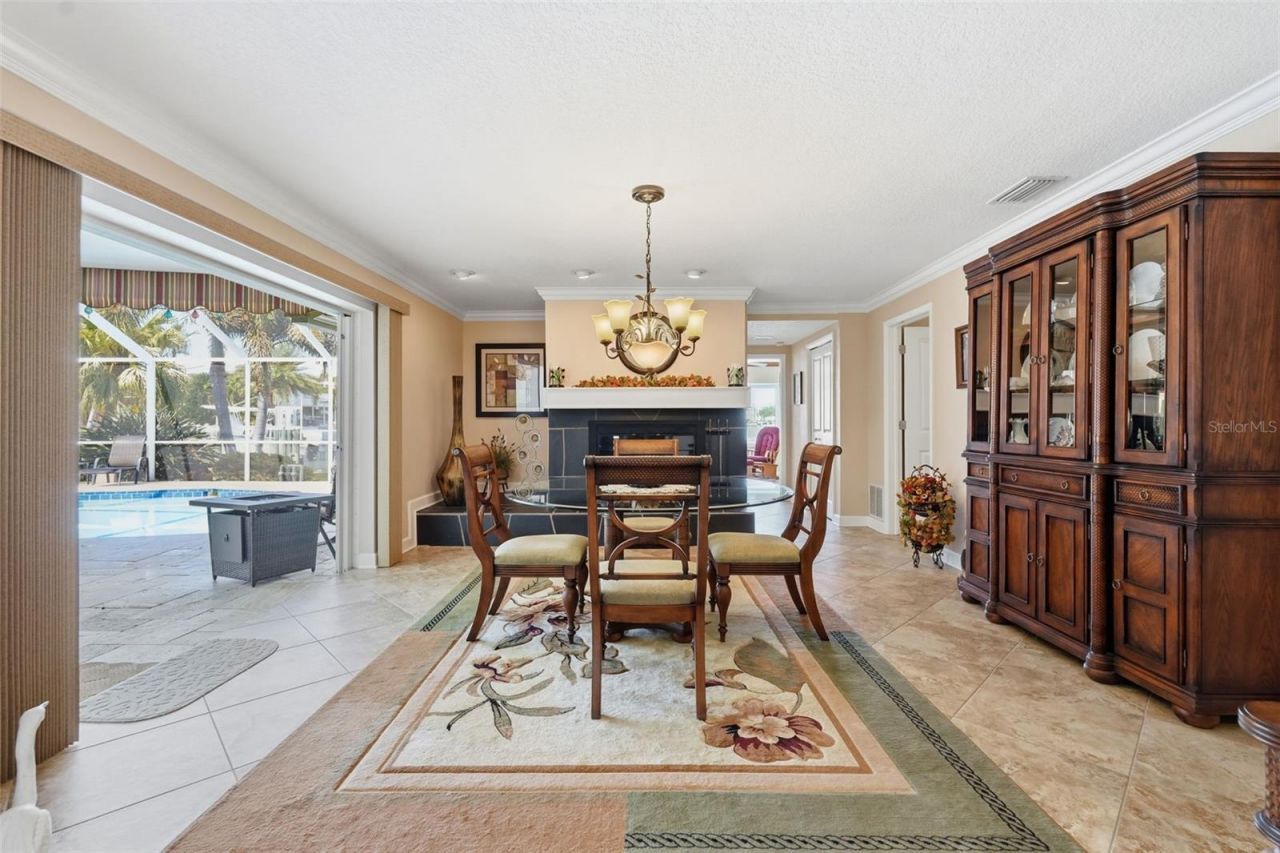 5860 Leeland Street S, Saint Petersburg, FL 33715 Photo