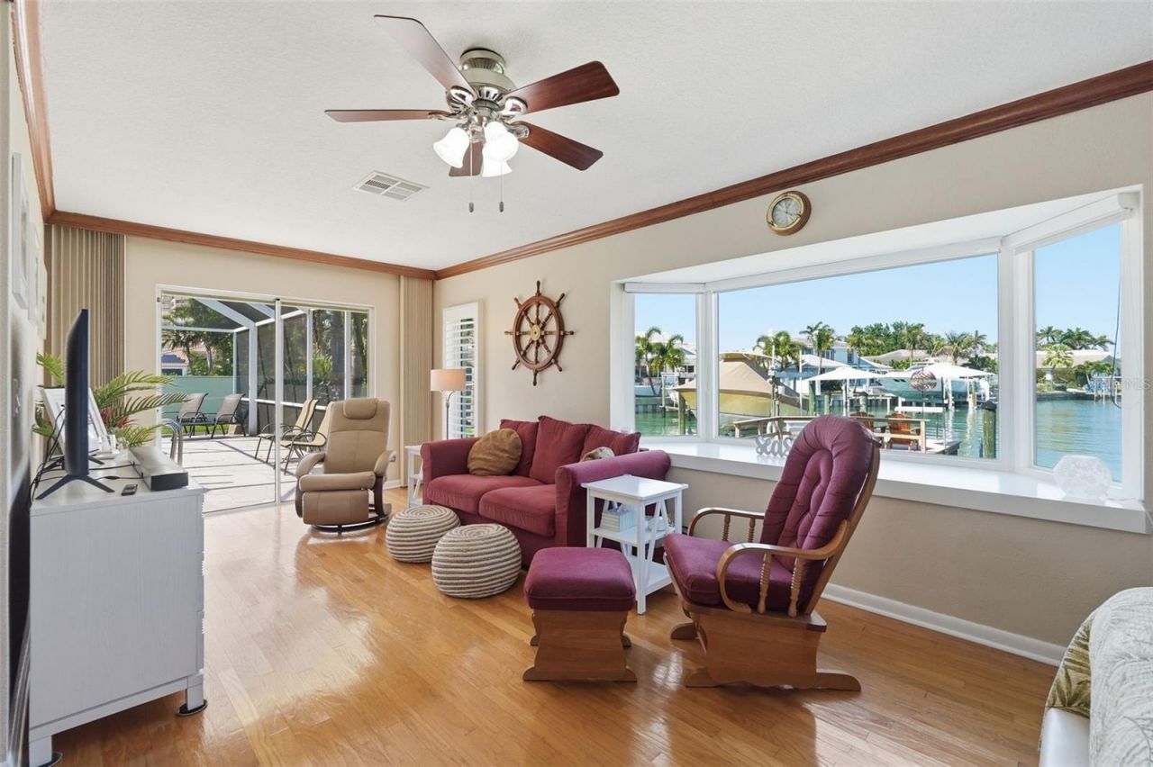 5860 Leeland Street S, Saint Petersburg, FL 33715 Photo
