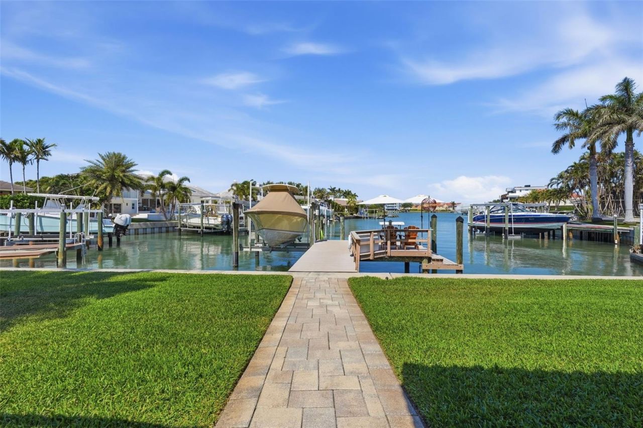 5860 Leeland Street S, Saint Petersburg, FL 33715 Photo
