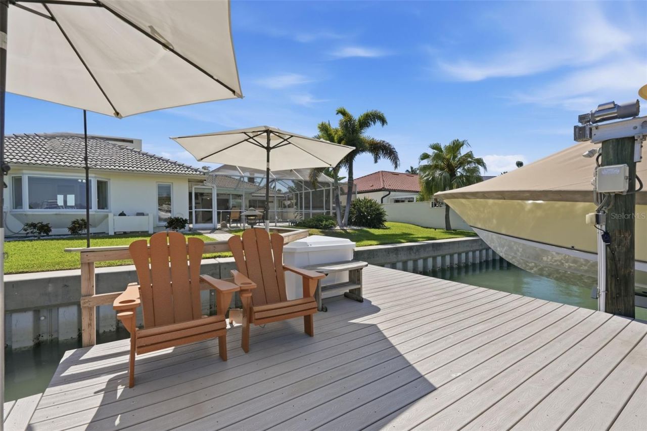 5860 Leeland Street S, Saint Petersburg, FL 33715 Photo