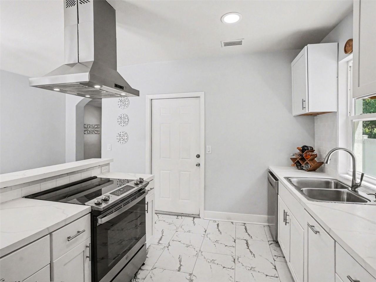 3954 S Sanford Avenue , Sanford, FL 32773 Photo