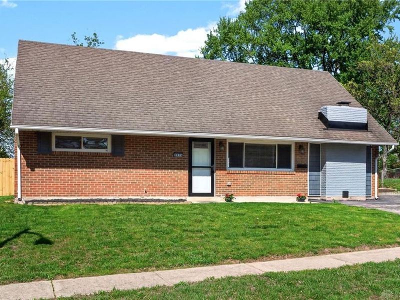 5975 Rosalie Road, Huber Heights, OH 45424 Photo 1