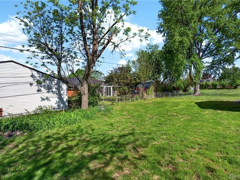 5975 Rosalie Road, Huber Heights, OH 45424 Photo 38