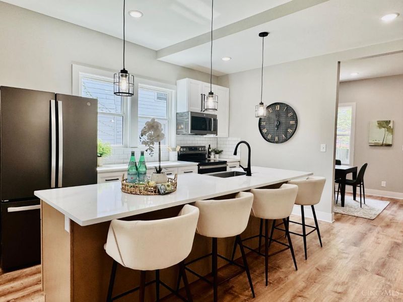 4605 Thoburne Street, Cincinnati, OH 45227 Photo 4