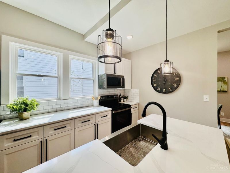 4605 Thoburne Street, Cincinnati, OH 45227 Photo 9