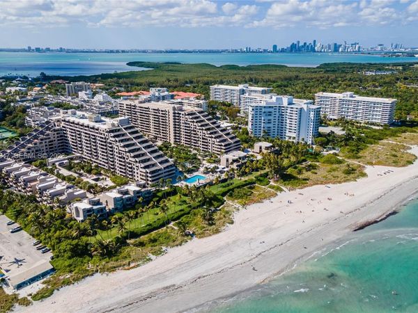 251 Crandon Blvd , Unit 235, Key Biscayne, FL 33149