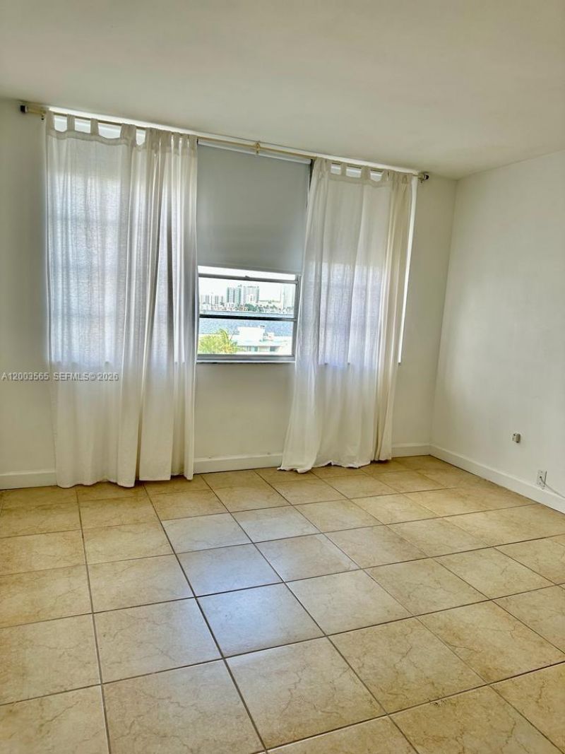 1865 79th St Cswy , Unit 9J, North Bay Village, FL 33141 Photo