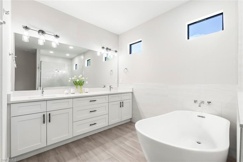 4600 Key Largo Ln, Bonita Springs, FL 34134 Photo