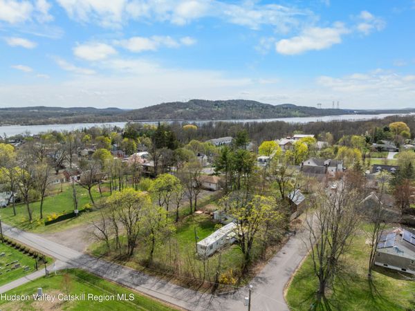 3 Wayne Street, Athens, NY 12015