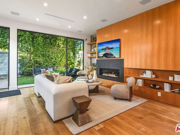 722 Marine Street , Santa Monica, CA 90405