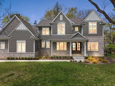 444 Hillboro Drive, Bloomfield Twp, MI 48301