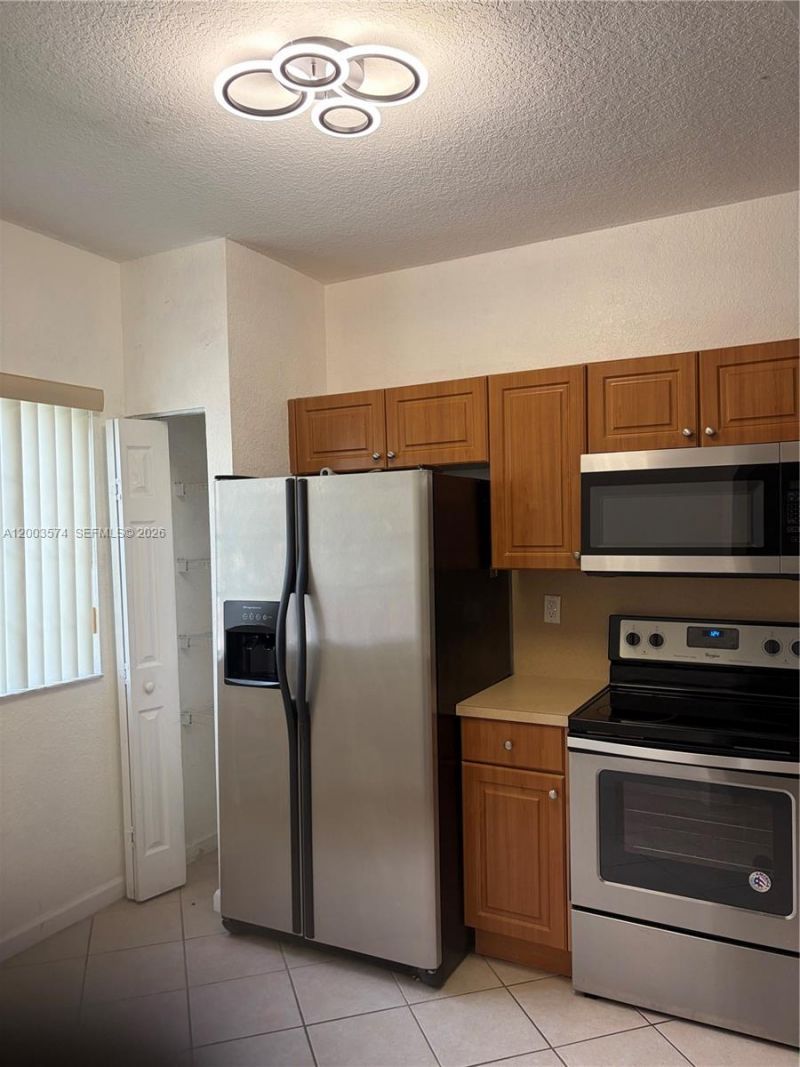 8831 S Isles Cir , Tamarac, FL 33321 Photo