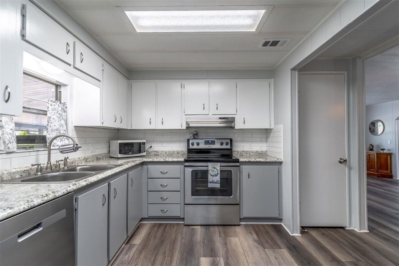 708 Greentree Court , Lake Mary, FL 32746 Photo