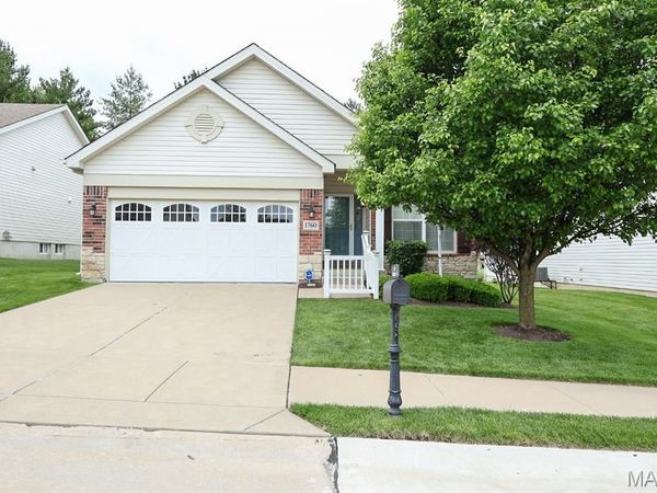 1760 Waterfall Drive, St Charles, MO 63303