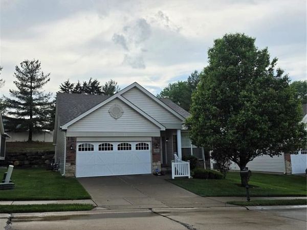 1760 Waterfall Drive , St Charles, MO 63303