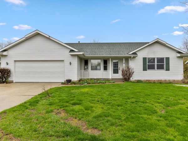 655 Birkdale Court, Coopersville, MI 49404
