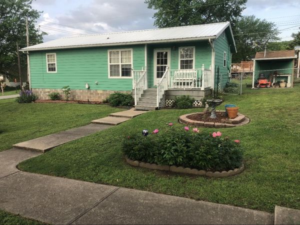 214 S Broadway Street , Afton, OK 74331