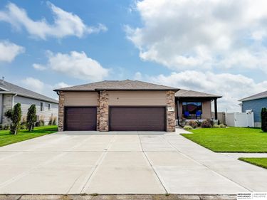 1539 Stonewood Avenue , Grand Island, NE 68803