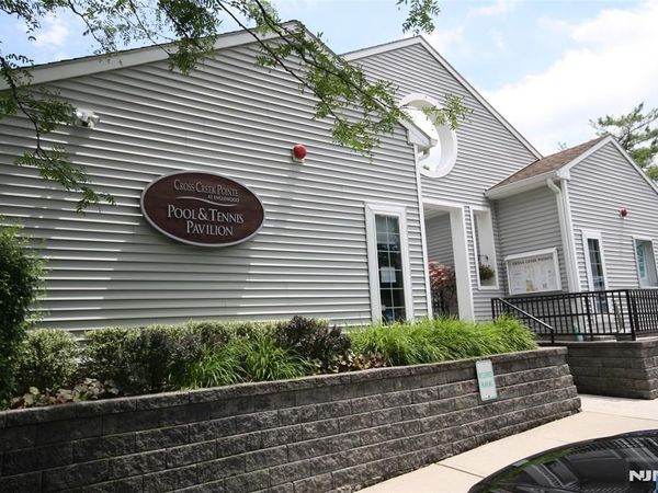 30 Cliff Drive, ENGLEWOOD, NJ 07631