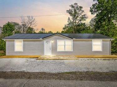 1074 Jones Road, Clay City, KY 40312