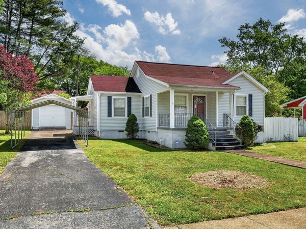 509 3rd Ave , Fayetteville, TN 37334