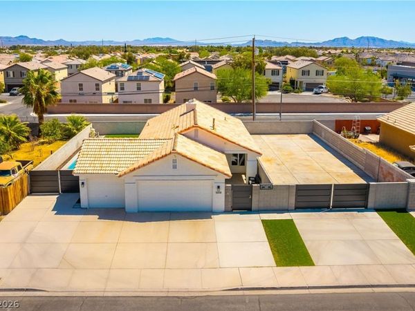 5608 Emperor Way, Las Vegas, NV 89130