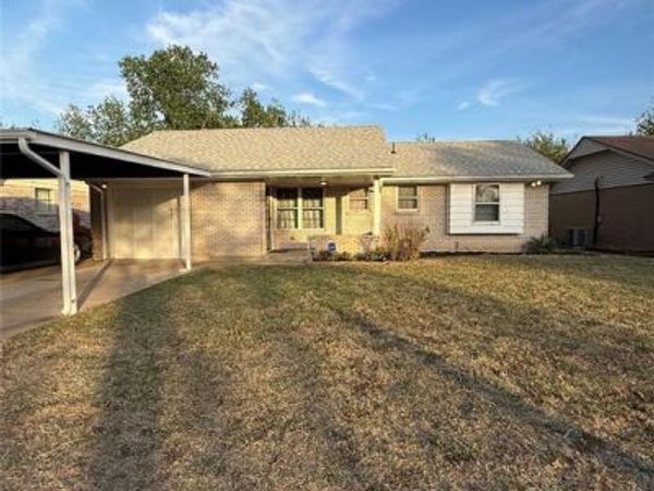 800 N Markwell Avenue, Moore, OK 73160