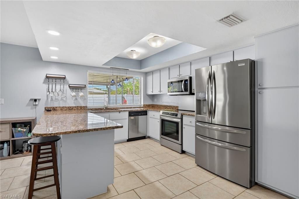 1305 SE 37th Ter , Cape Coral, FL 33904 Photo