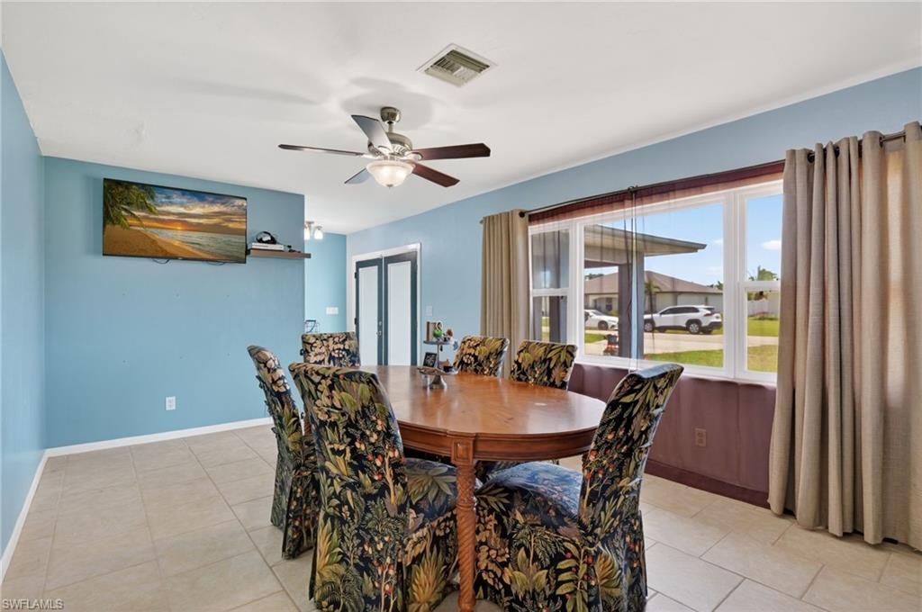 1305 SE 37th Ter , Cape Coral, FL 33904 Photo