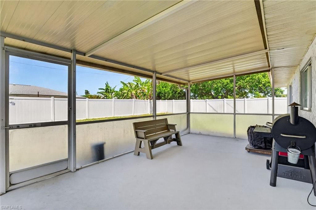 1305 SE 37th Ter , Cape Coral, FL 33904 Photo