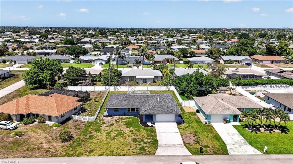 1305 SE 37th Ter , Cape Coral, FL 33904 Photo