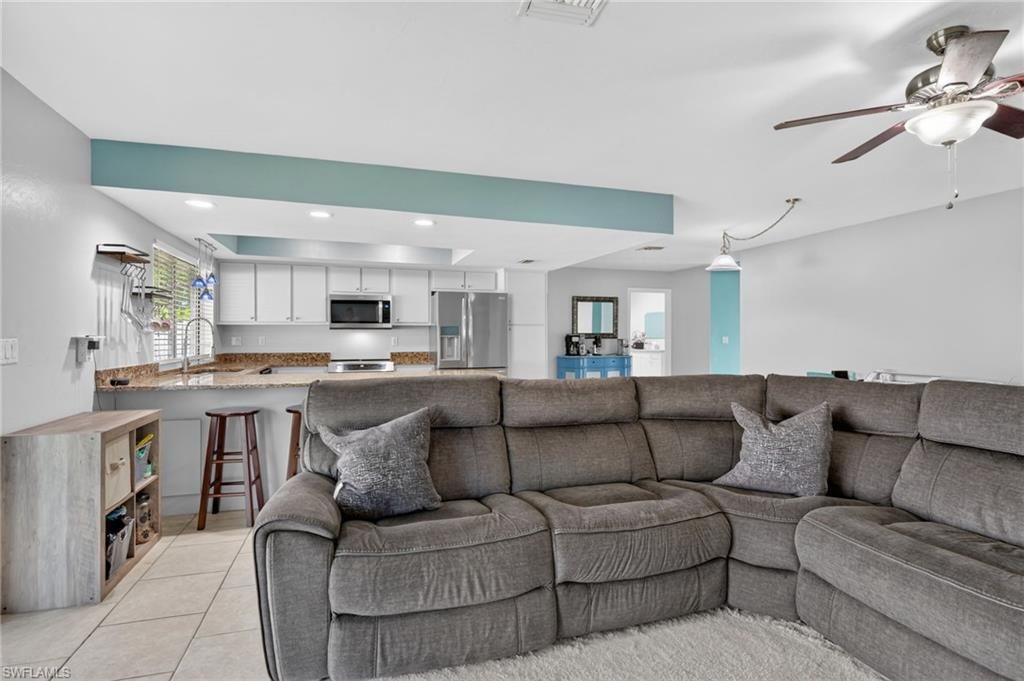 1305 SE 37th Ter , Cape Coral, FL 33904 Photo