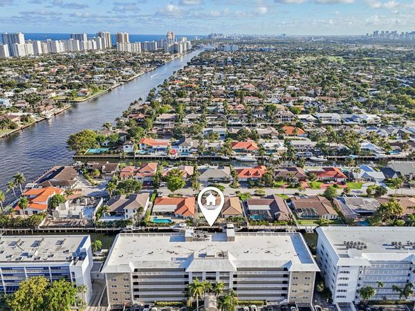 3080 NE 47th Court, Unit 405, Fort Lauderdale, FL 33308