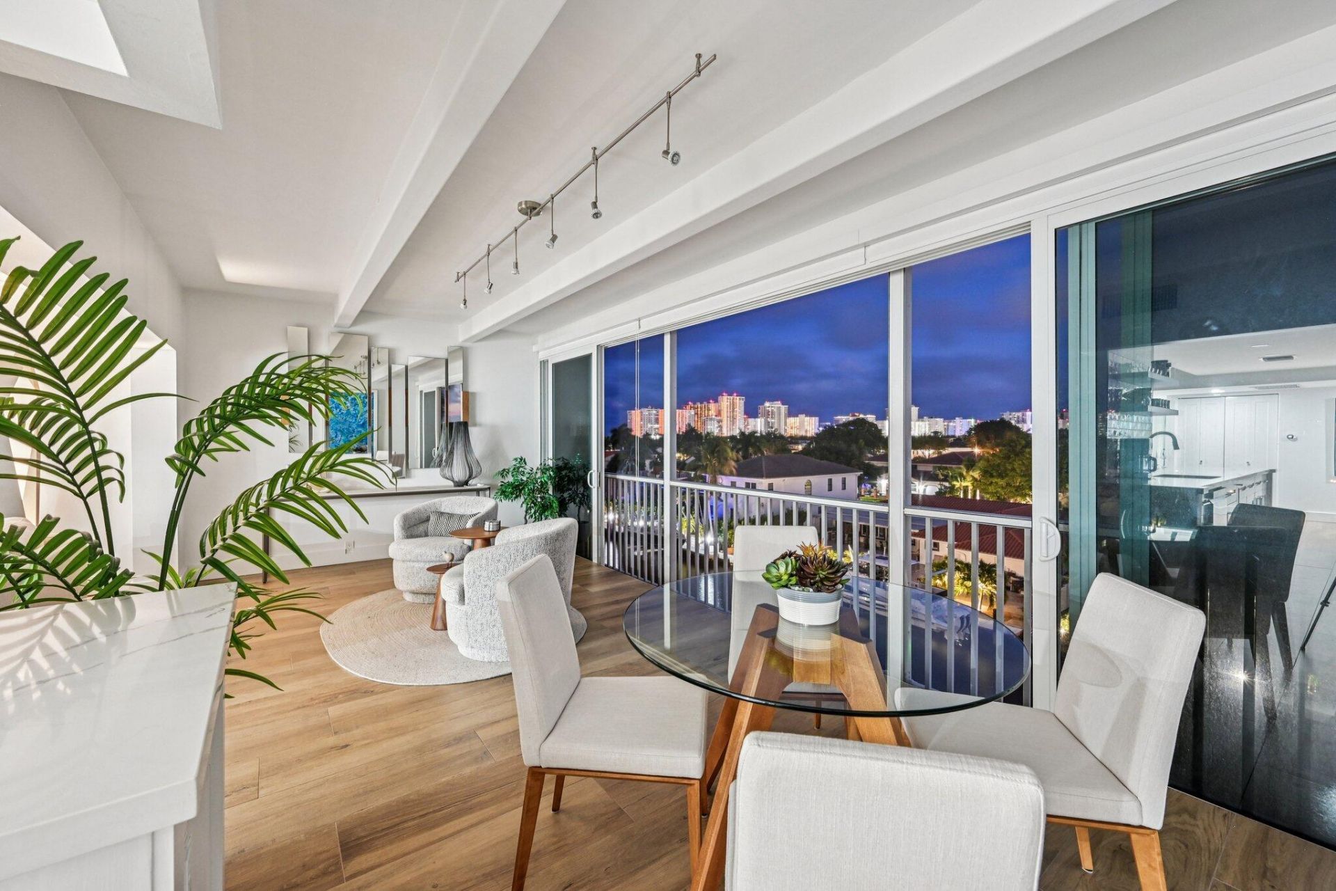 3080 NE 47th Court, Unit 405, Fort Lauderdale, FL 33308 Photo