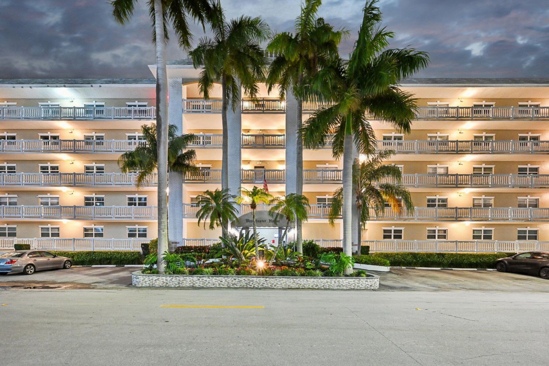 3080 NE 47th Court, Unit 405, Fort Lauderdale, FL 33308 Photo