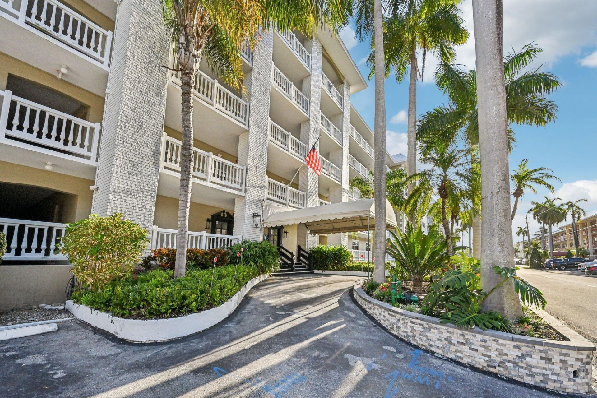 3080 NE 47th Court, Unit 405, Fort Lauderdale, FL 33308 Photo