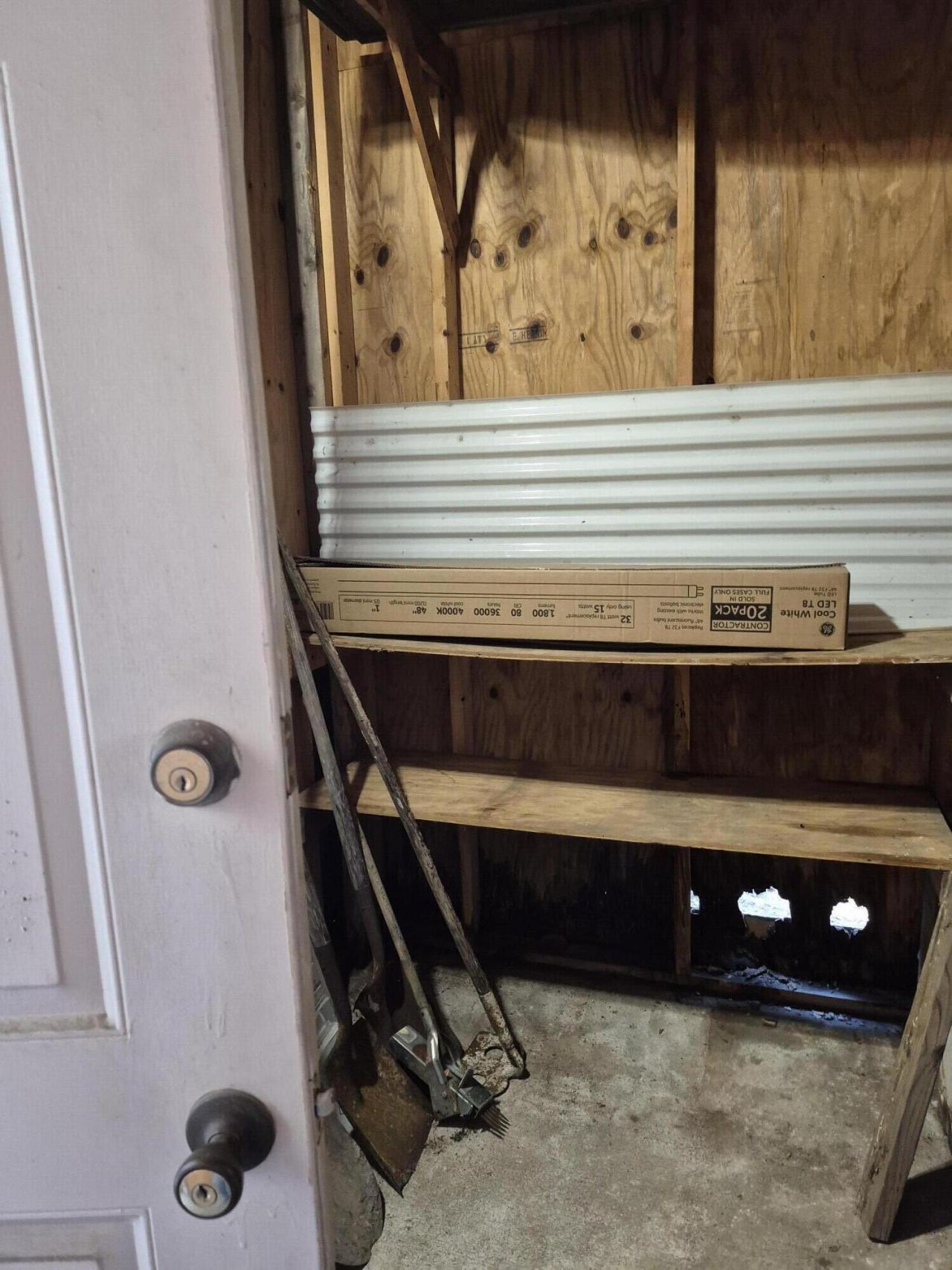 2623 Woodlawn Avenue Photo 15