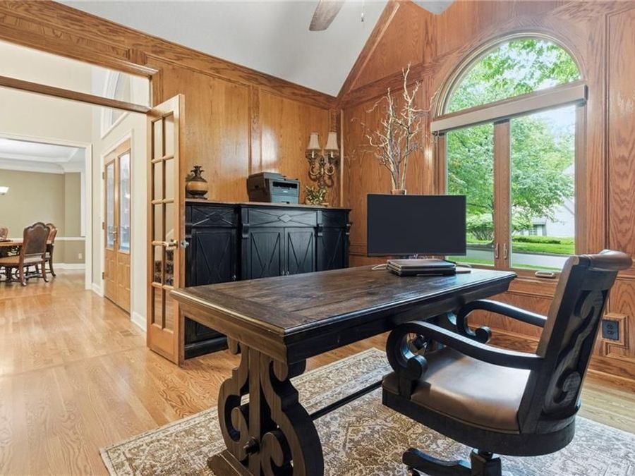 Property Image 28
