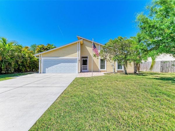 903 PLUM TREE LANE , SARASOTA, FL 34243