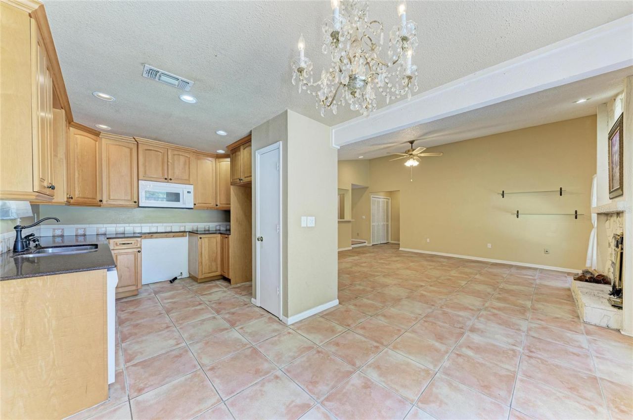903 Plum Tree Lane , Sarasota, FL 34243 Photo