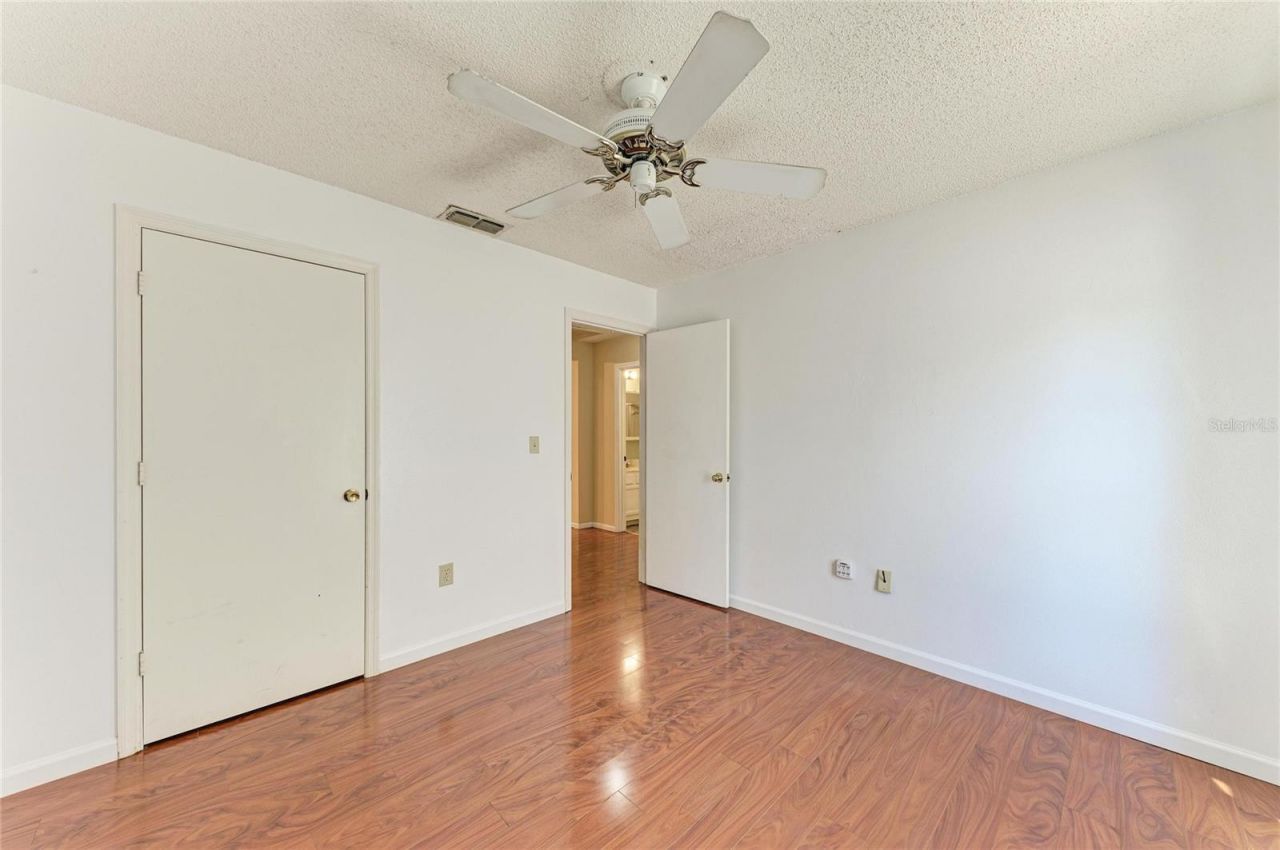 903 Plum Tree Lane , Sarasota, FL 34243 Photo