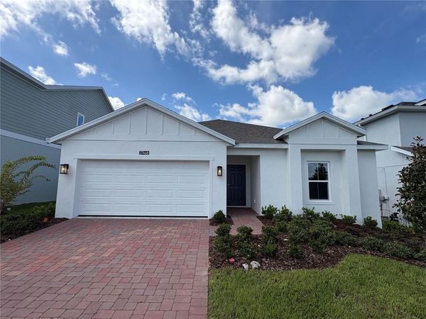27468 BLACK KITE AVENUE, HOWEY IN THE HILLS, FL 34737